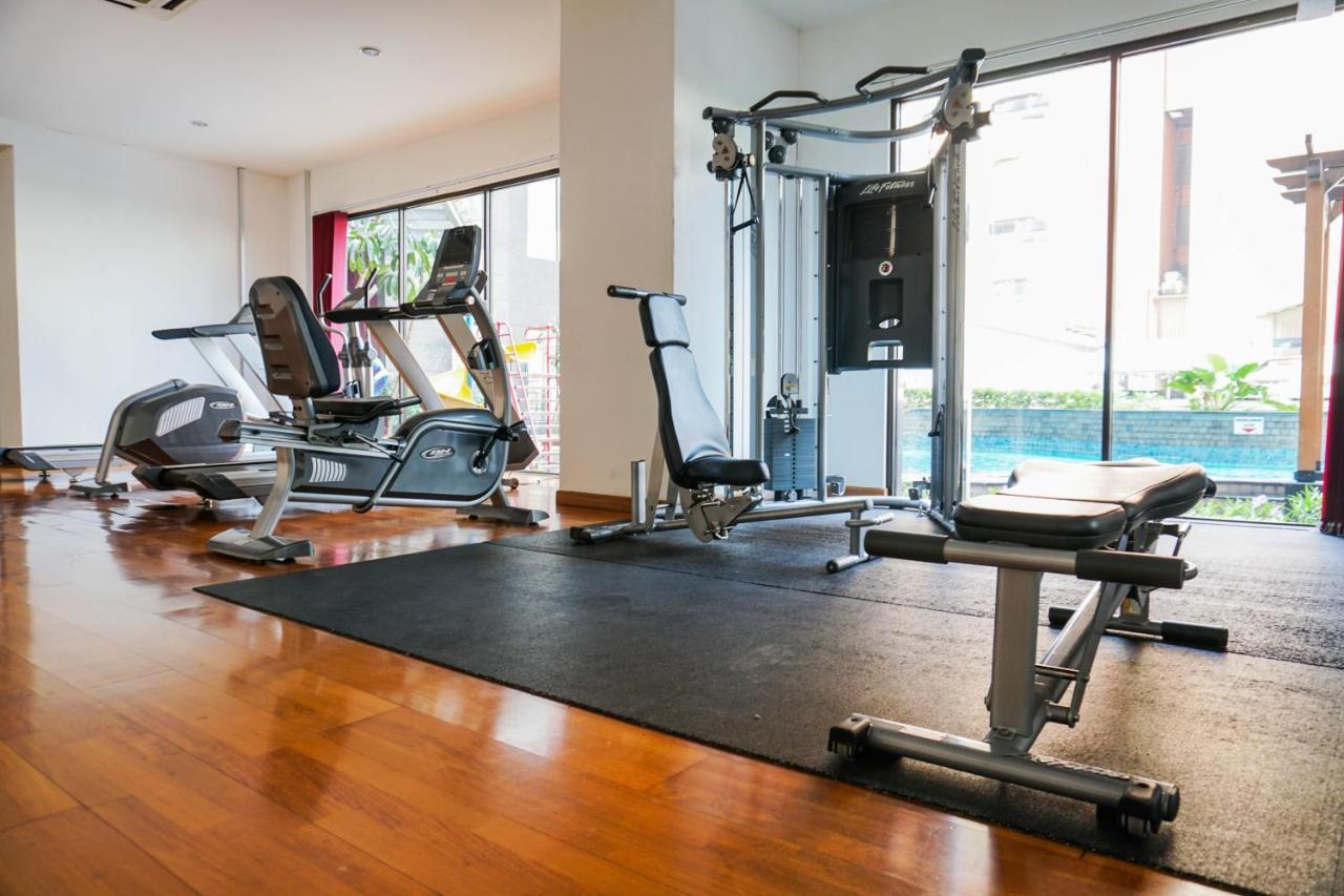 Homey And Modern Tamansari Semanggi 2Br Apartment By Travelio ジャカルタ エクステリア 写真